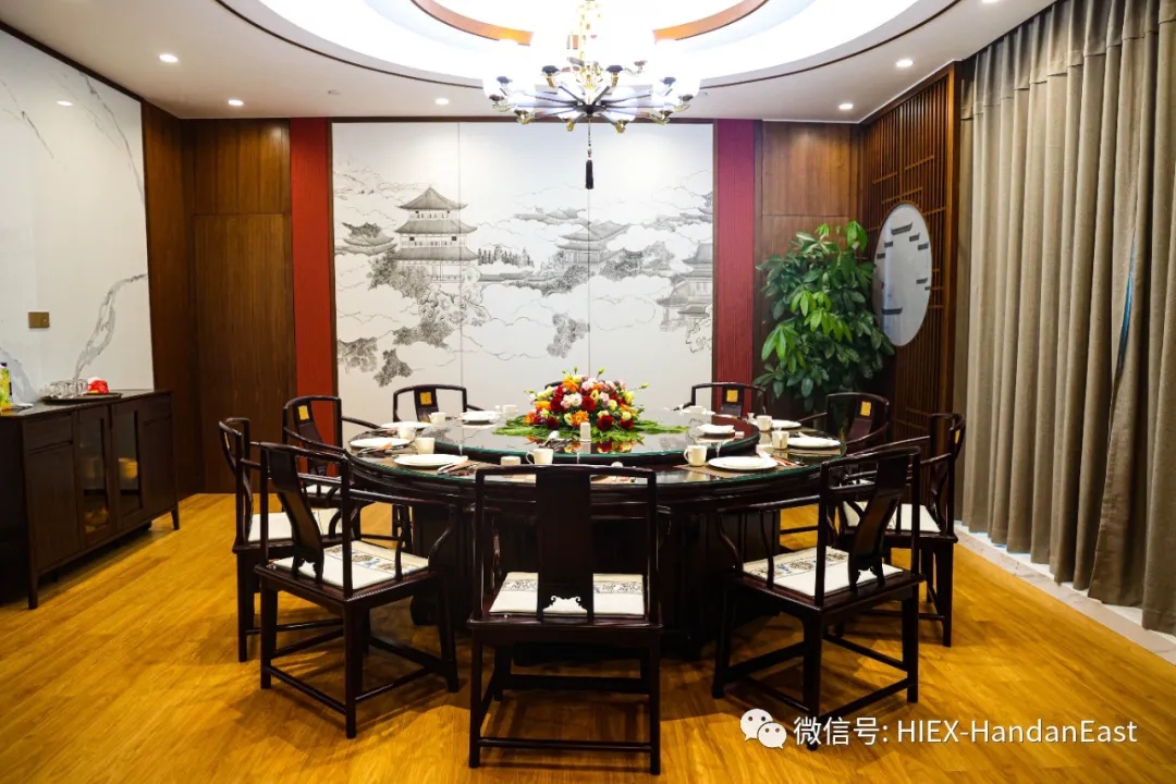 mmexport1670042478933